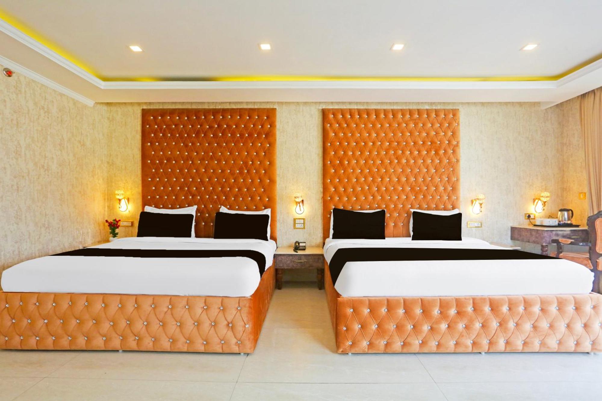 Super Townhouse Oak Dharamshala Near Maximus Mall Luaran gambar